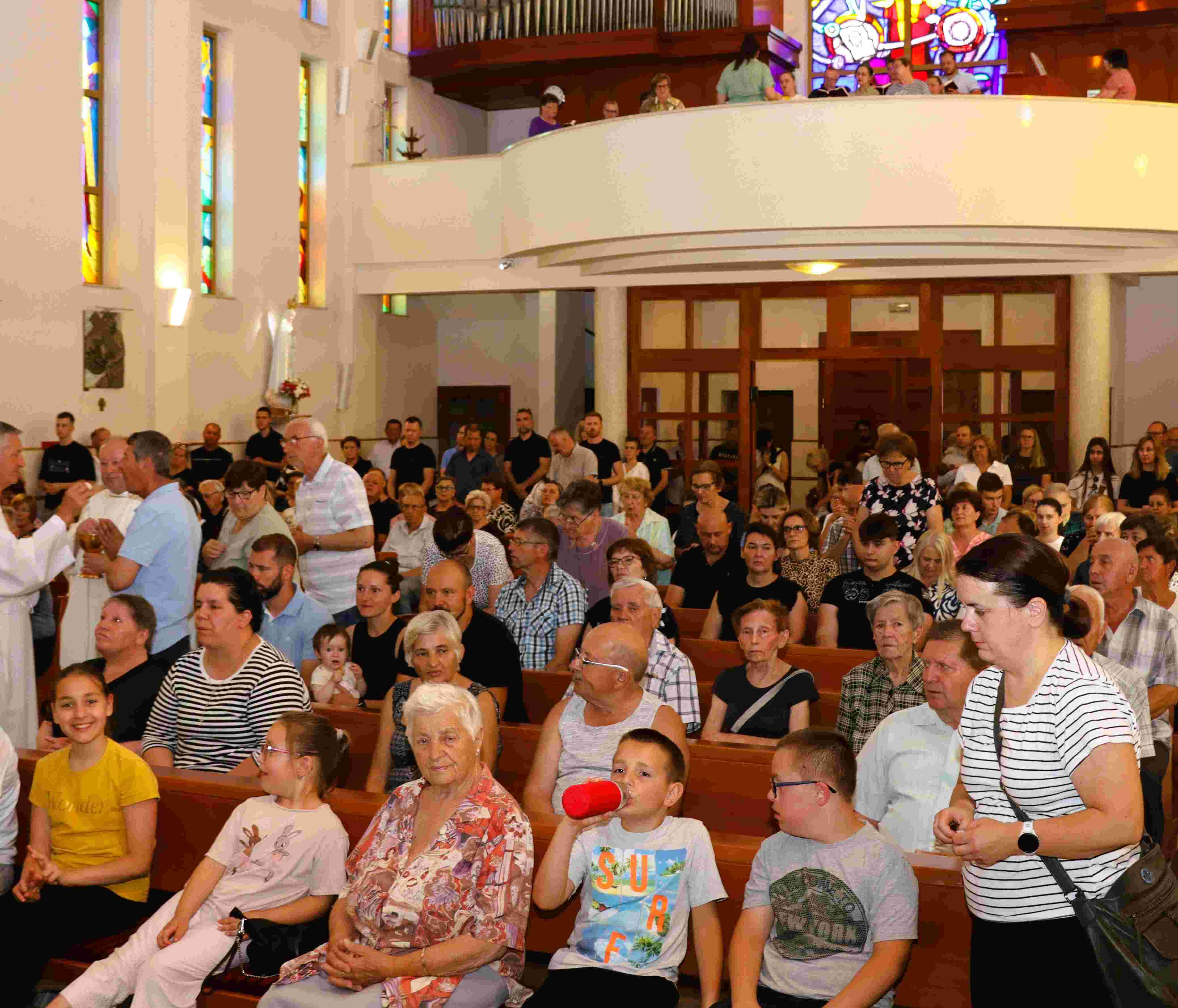 POSVETA SRCU ISUSOVU